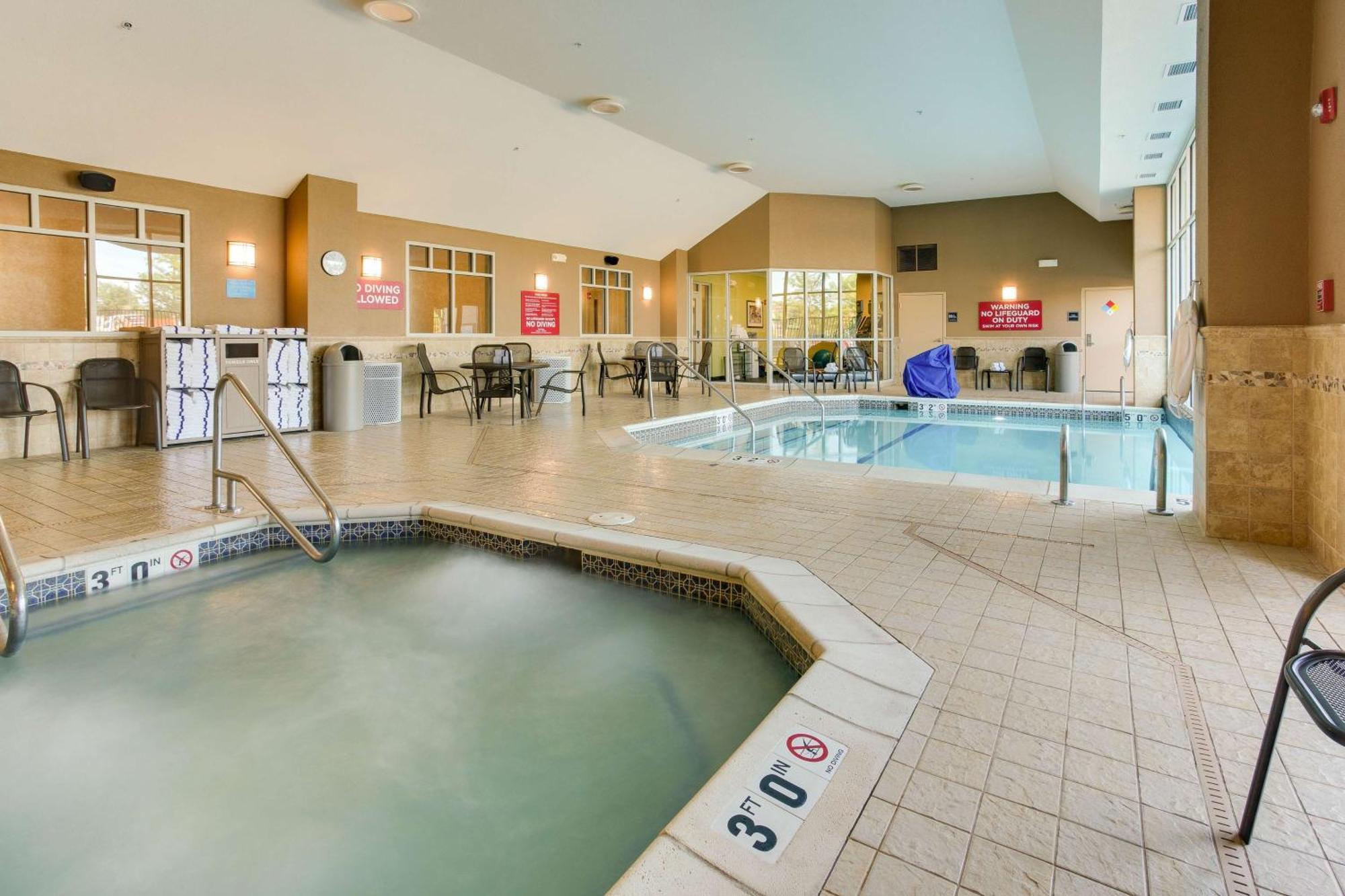 Drury Inn & Suites Вест-Де-Мойн Екстер'єр фото